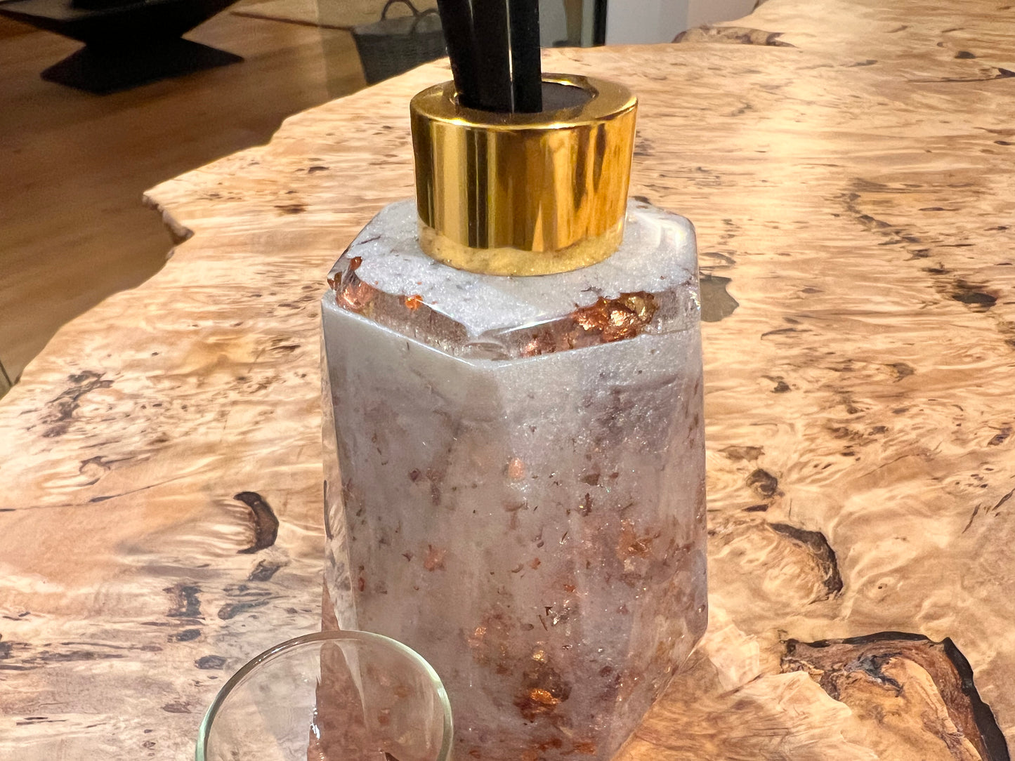 Resin Diffuser Gold Flake Milky way