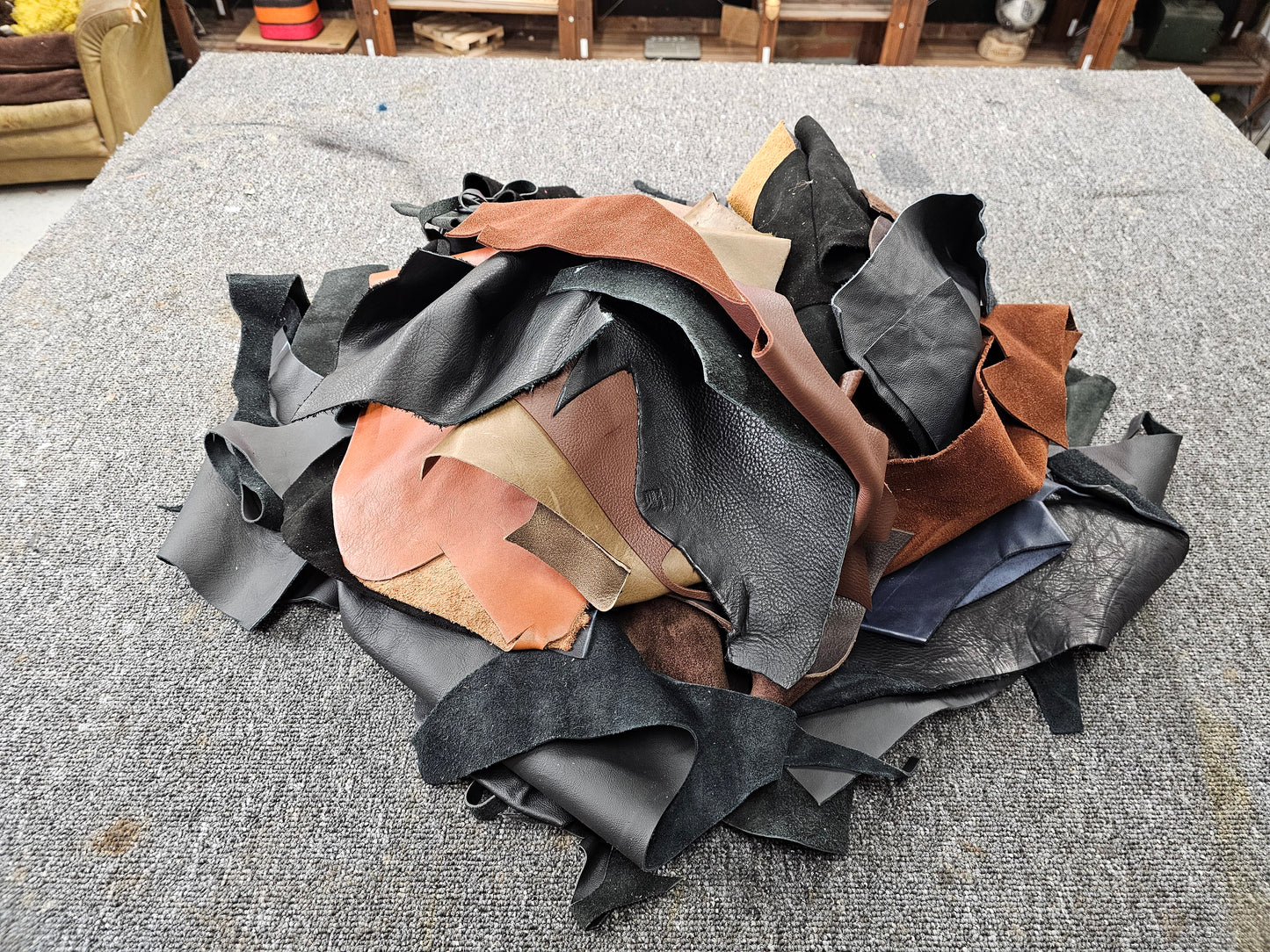 The Leather & Resin Pot