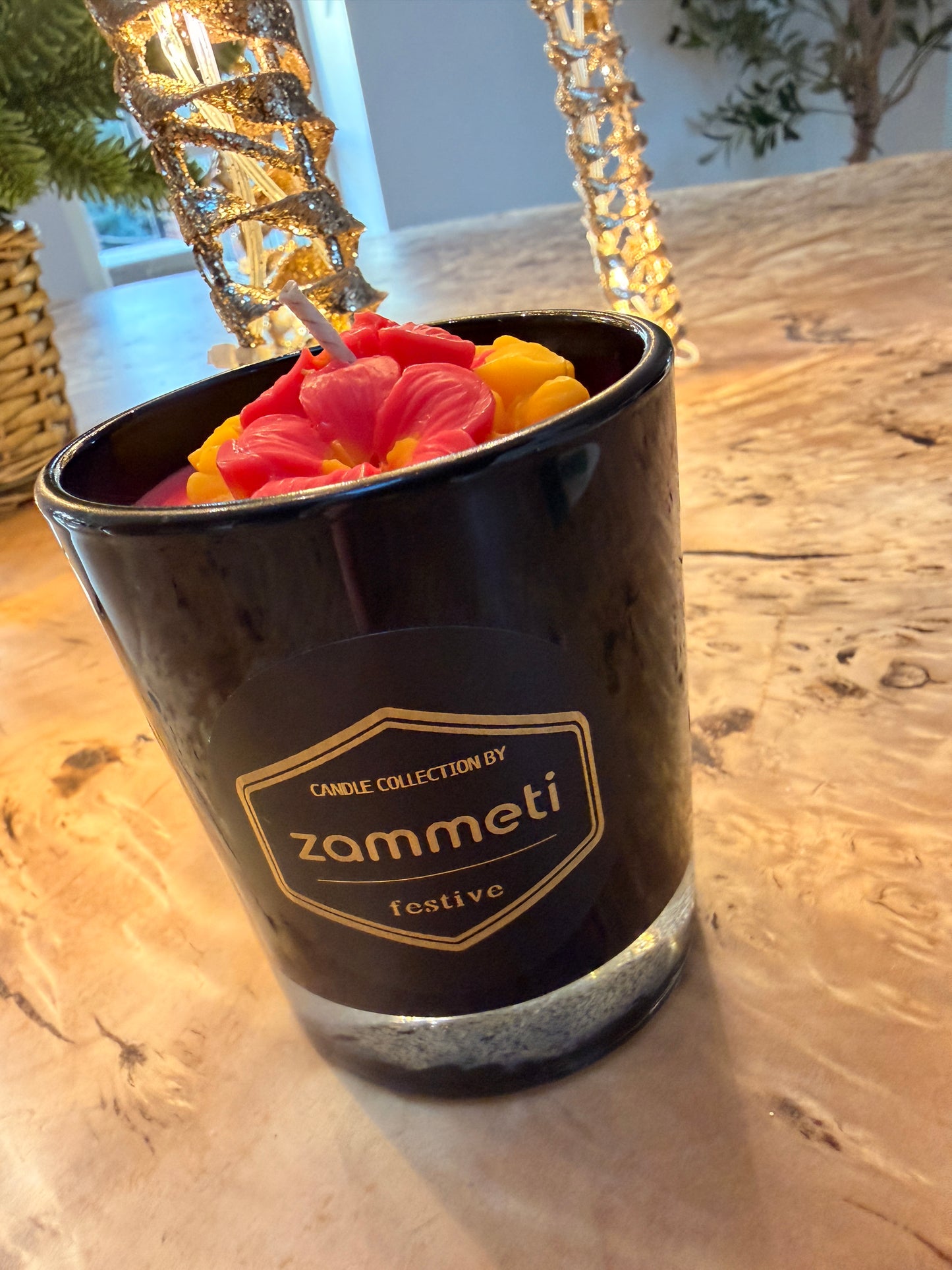 Zammeti Candle Collection - Christmas Tree Red with Red & Yellow Flower
