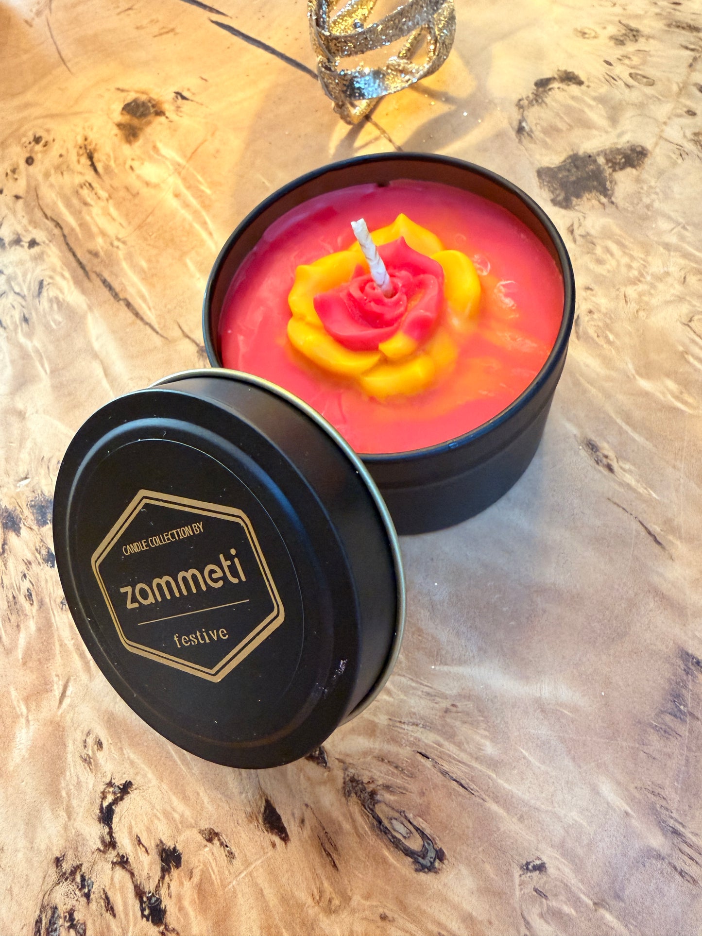 Zammeti Candle Collection - Christmas Tree Red with Yellow Flower 100g