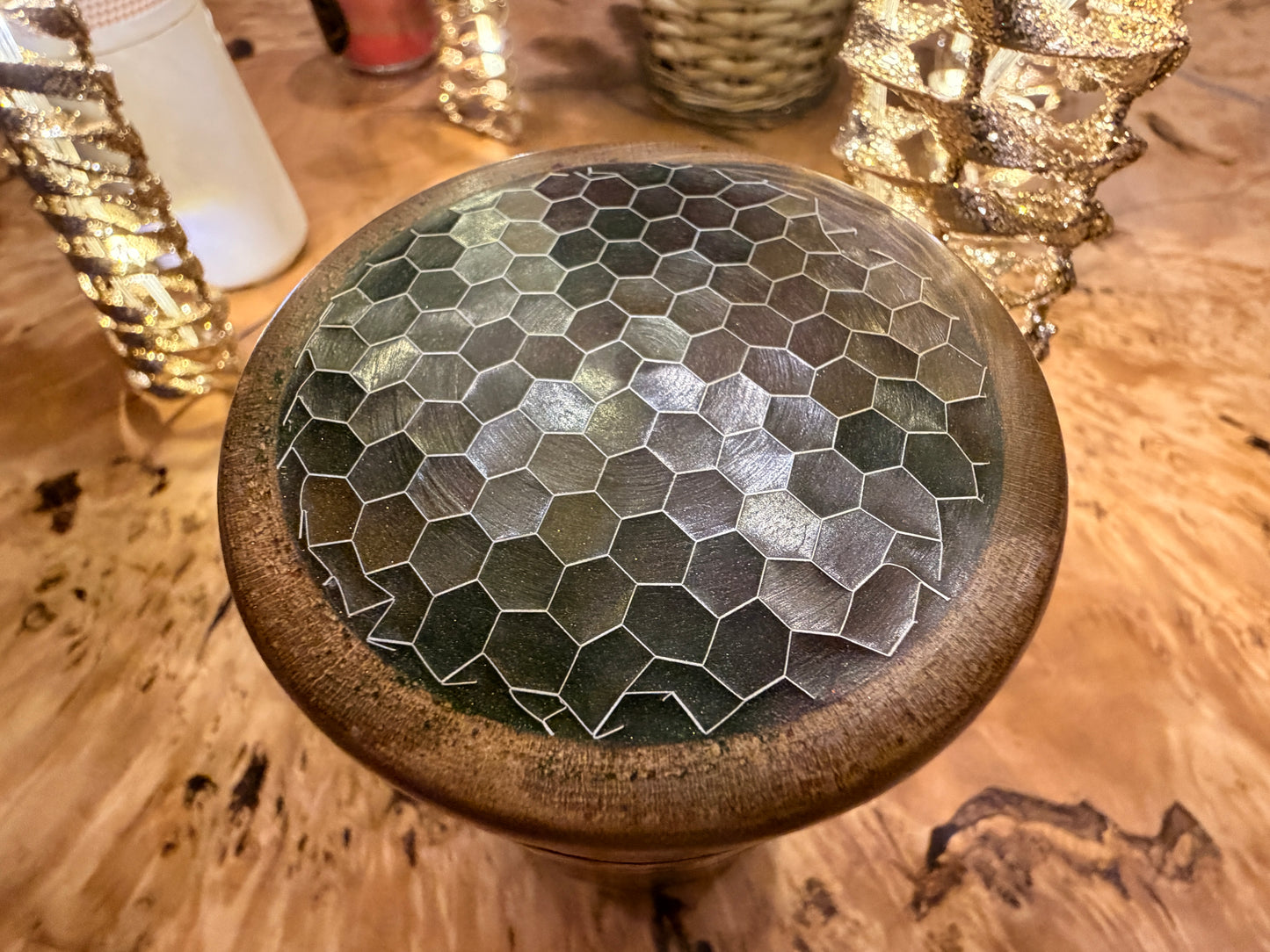 The Honeycomb Trotter